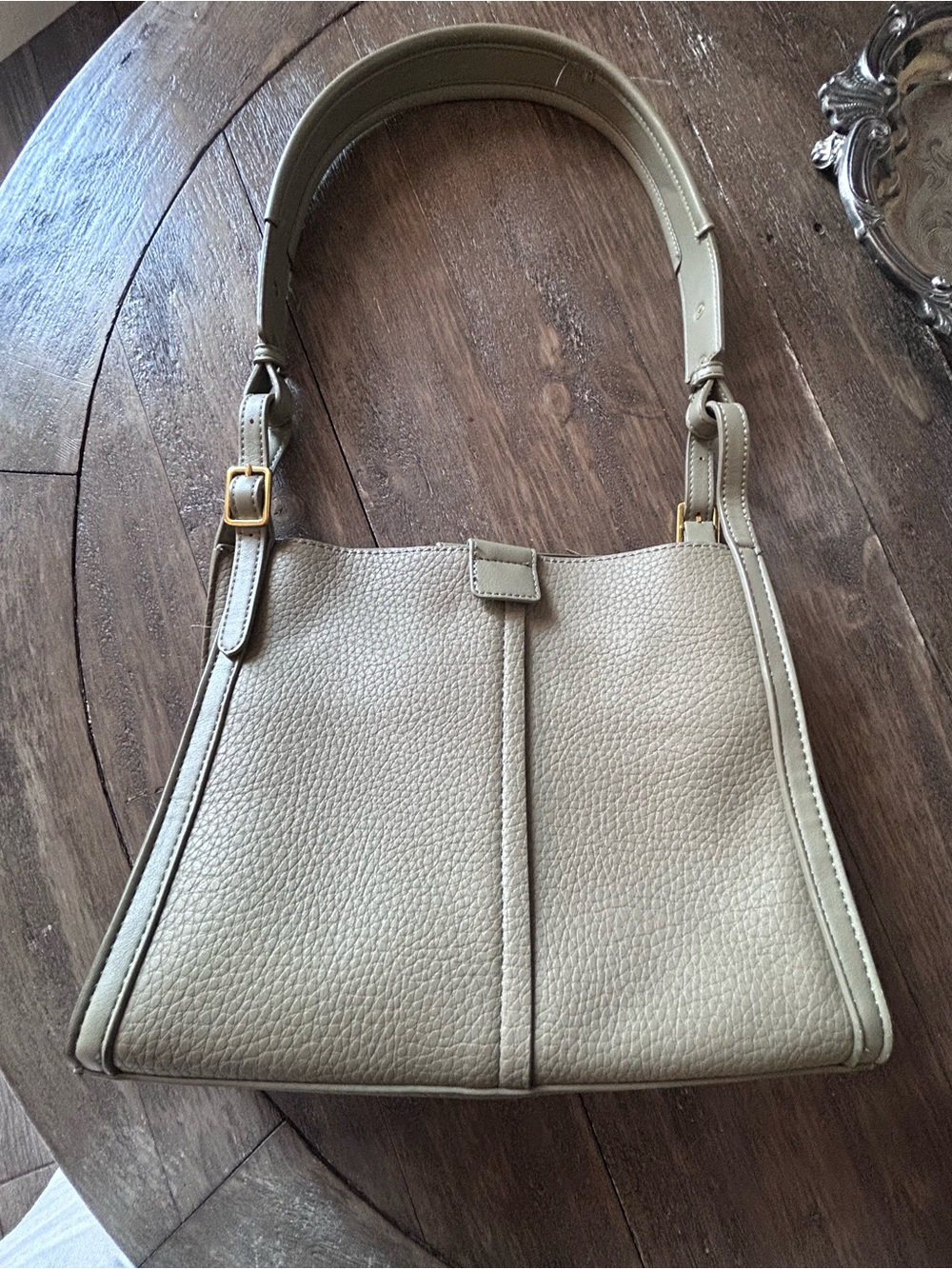 Women's olive colored  Leather Shoulder Bag - Unbranded